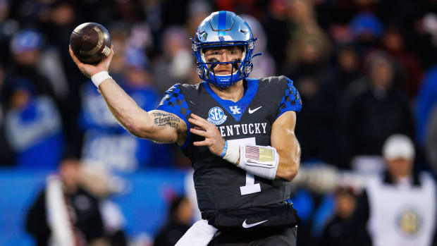 will levis kentucky wildcats quarterback qb